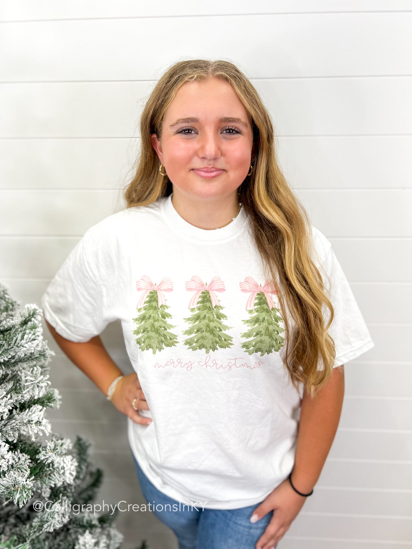 Merry Christmas Bow Trees Tee