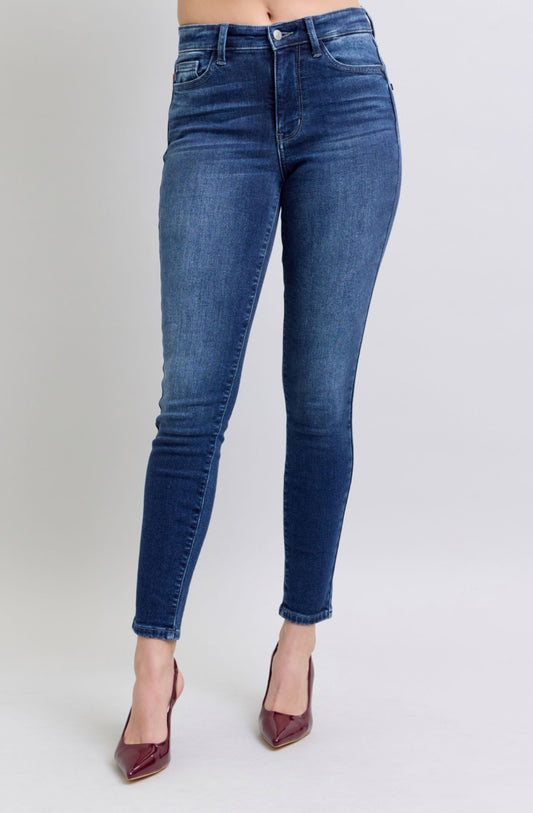 Maren Jeans • Judy Blue (Thermal)